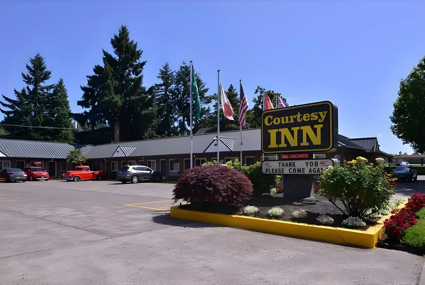 Courtesy Inn Eugene EXTERIOR