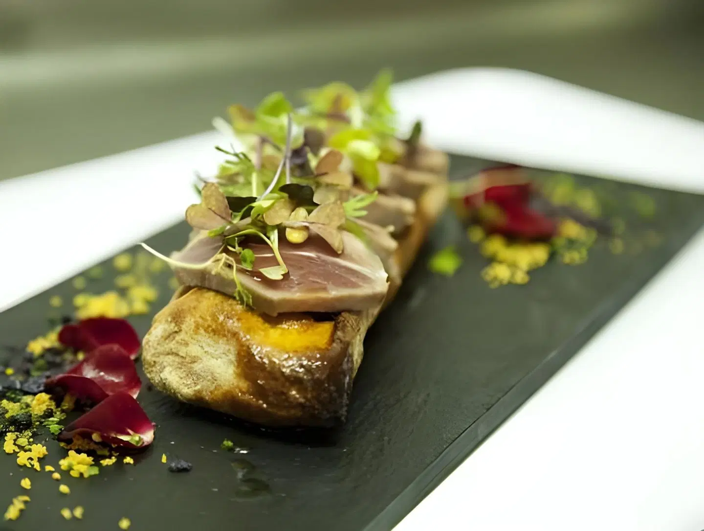 Arohaz Hotel & Gastrobar Restaurant