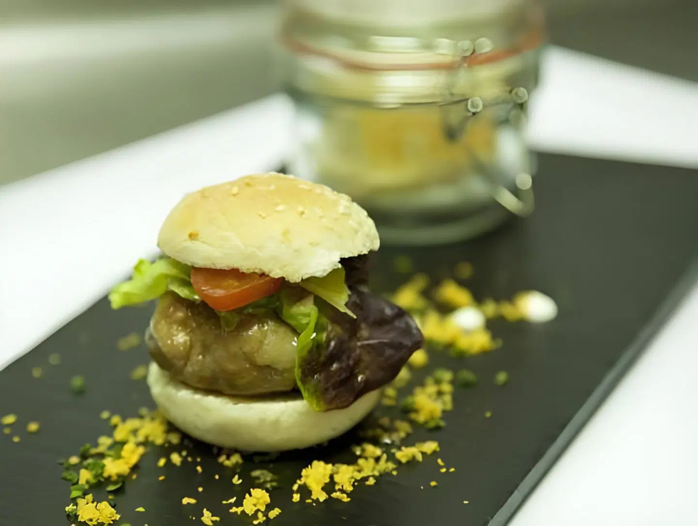 Arohaz Hotel & Gastrobar Restaurant