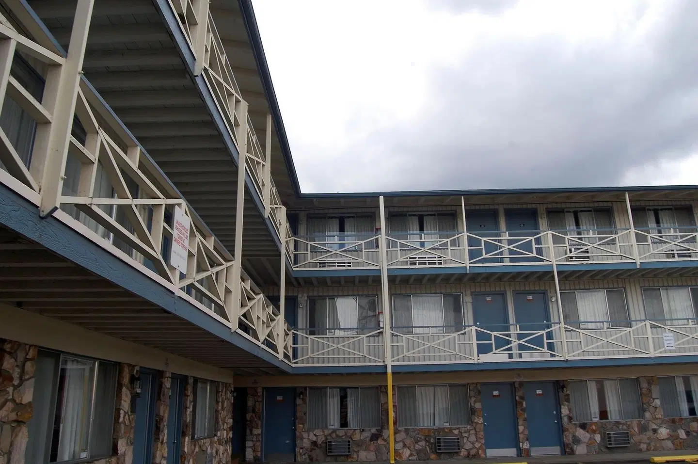 Hotel Corvallis EXTERIOR