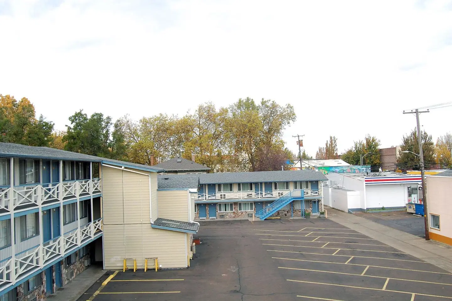 Hotel Corvallis EXTERIOR