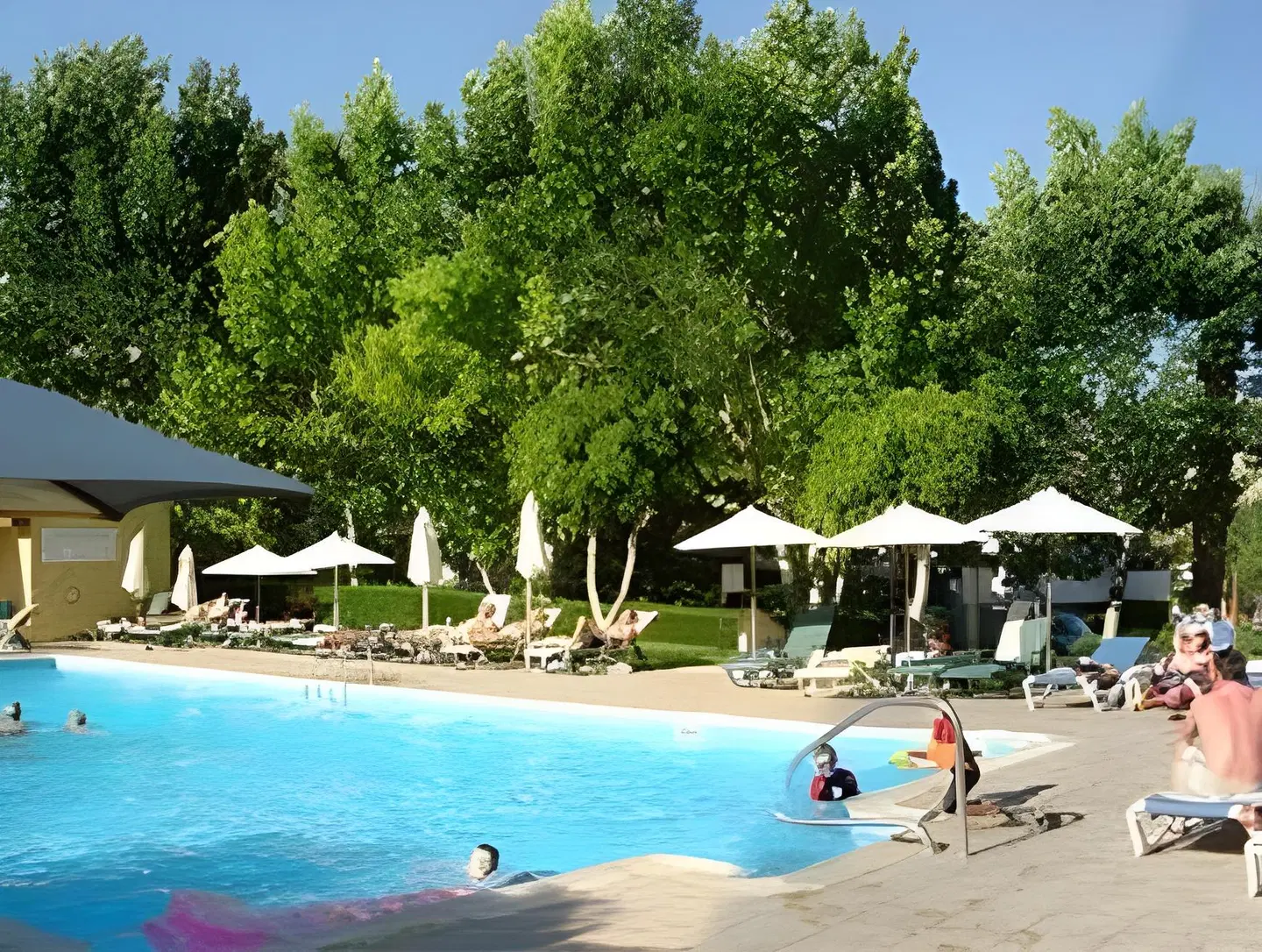 Kotzias Apartments Strand