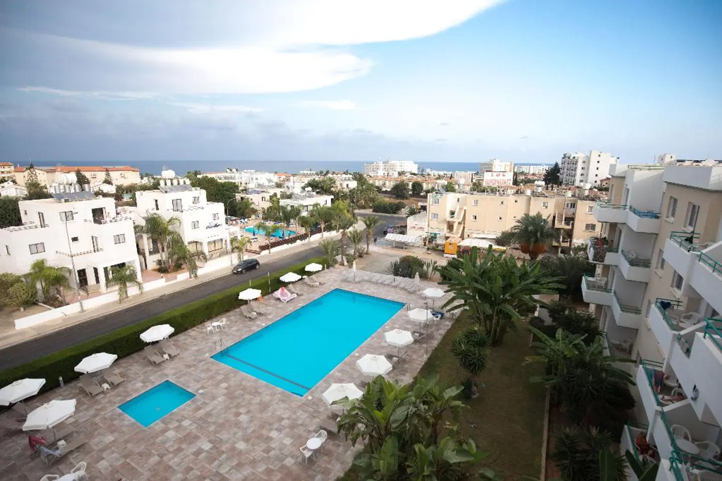 DebbieXenia Hotel Apartments OUTDOOR_POOL