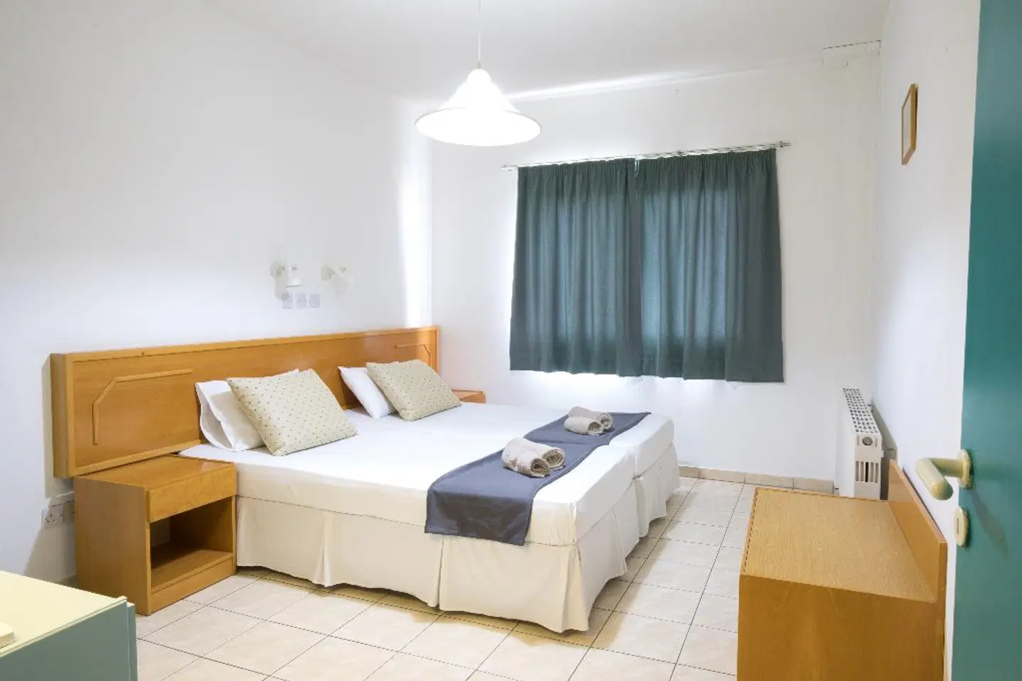 DebbieXenia Hotel Apartments ROOM_EXAMPLE