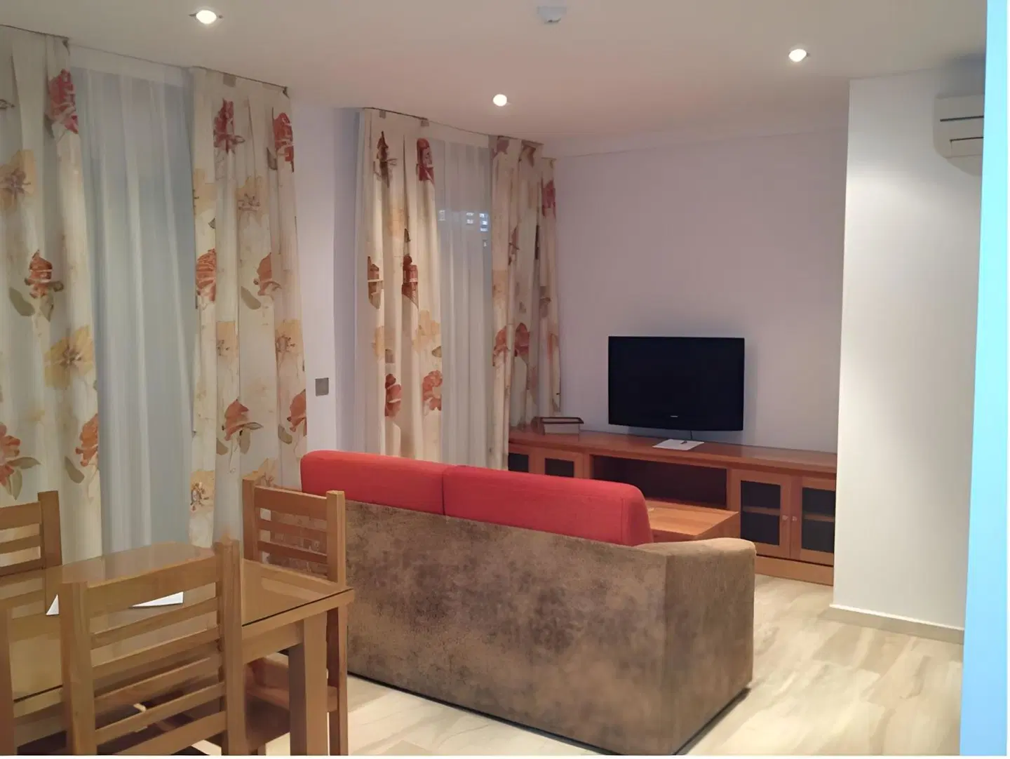 Hotel Apartamentos Loto Conil LOUNGE_LOBBY