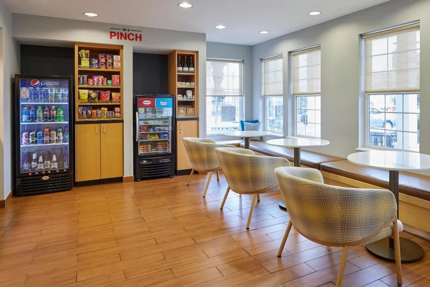 TownePlace Suites by Marriott Medford Bar