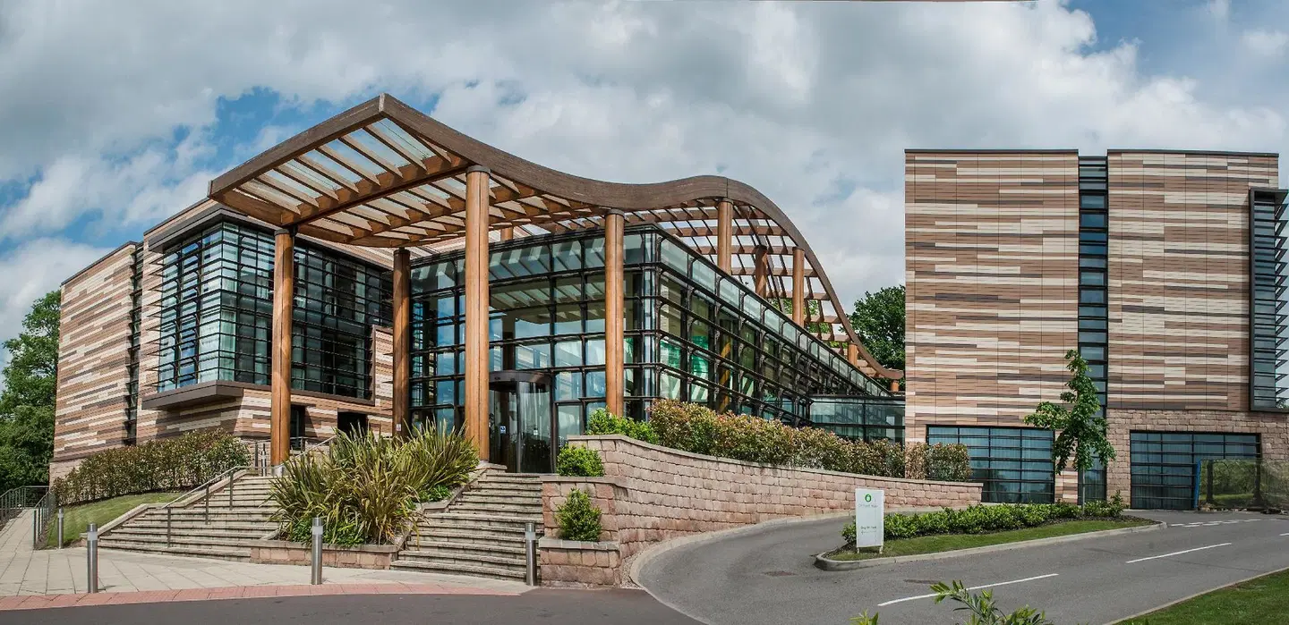 The Orchard Hotel & Restaurant EXTERIOR