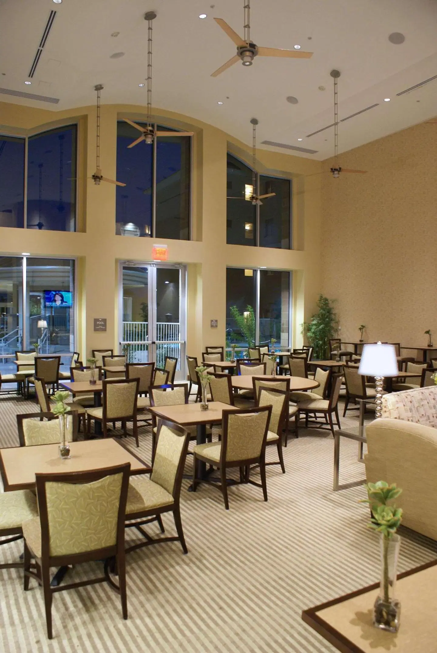 Homewood Suites by Hilton Phoenix Airport South Restaurant