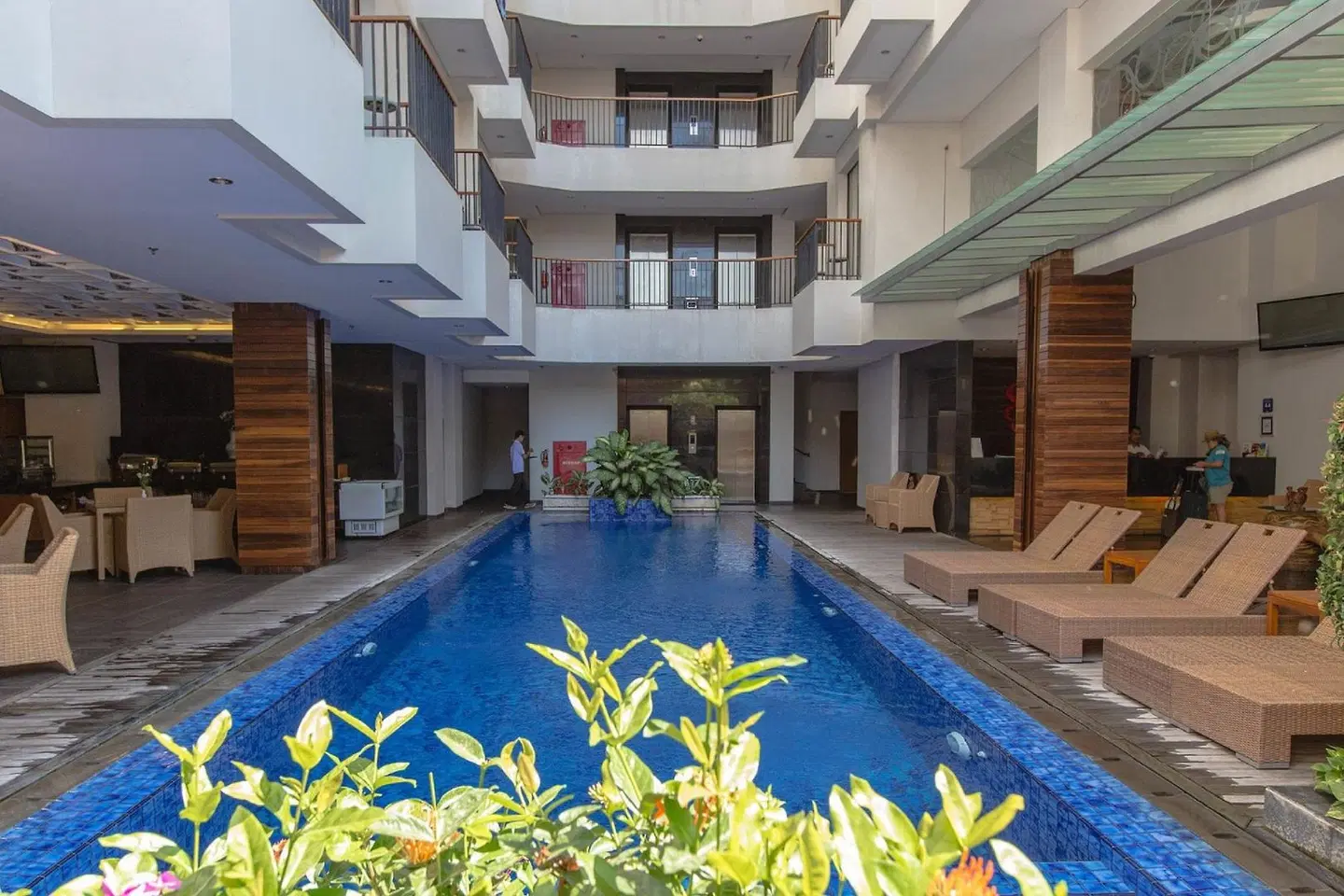 Ping Hotel Seminyak Bali INDOOR_POOL