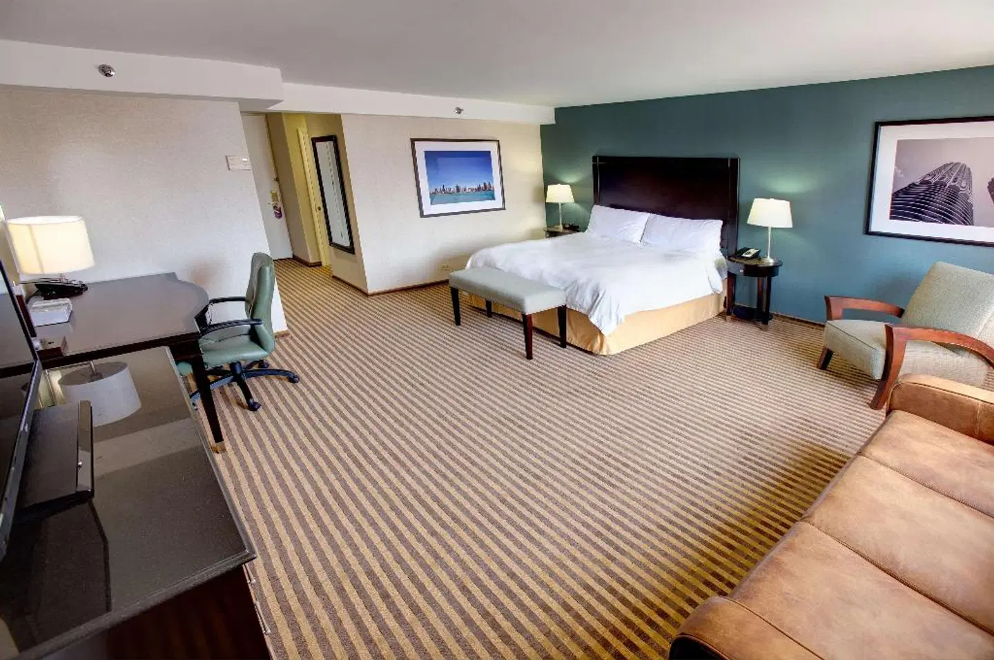 Hampton Inn Chicago Downtown/Magnificent Mile ROOM_EXAMPLE