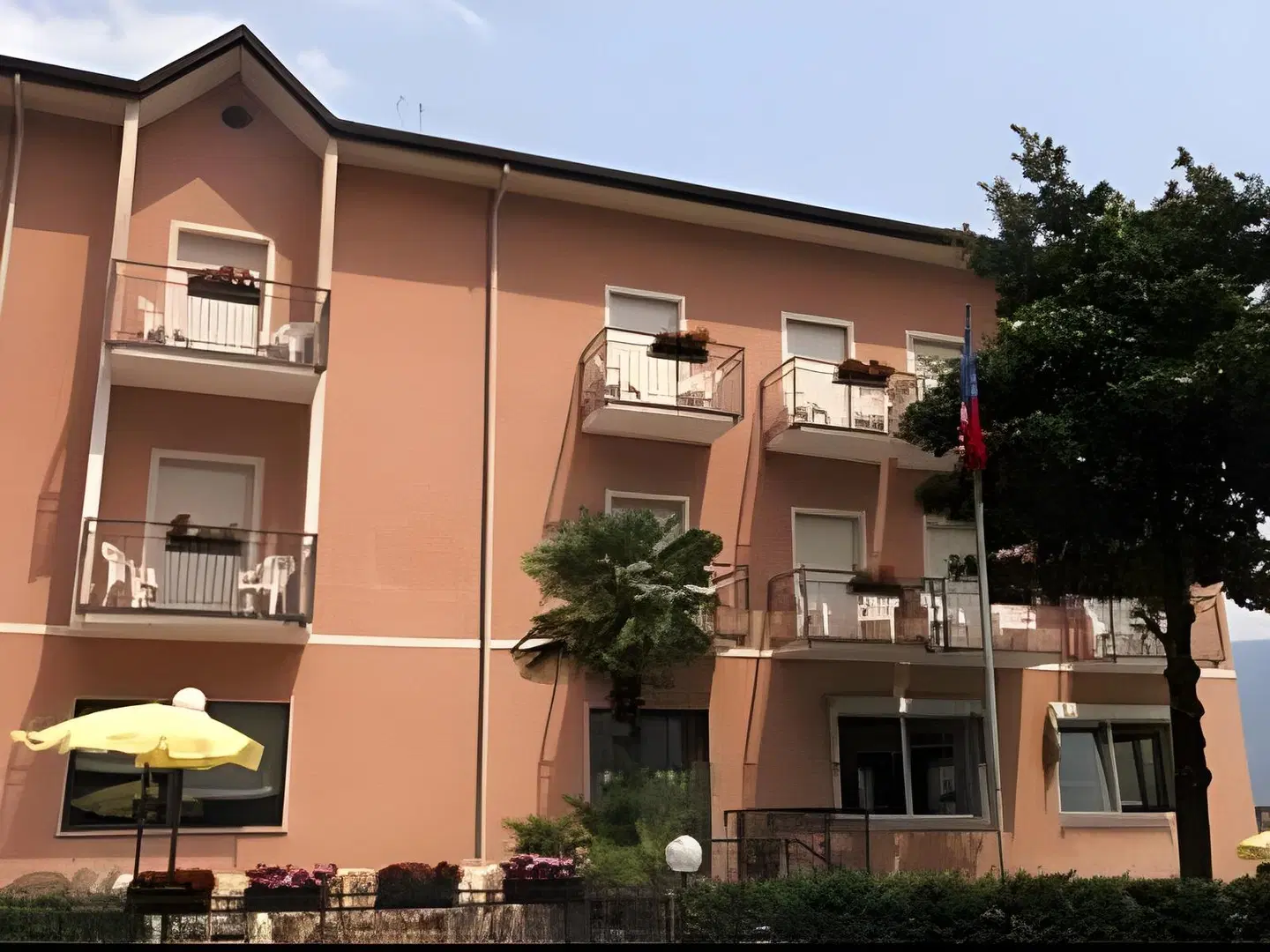 Hotel Alberello EXTERIOR
