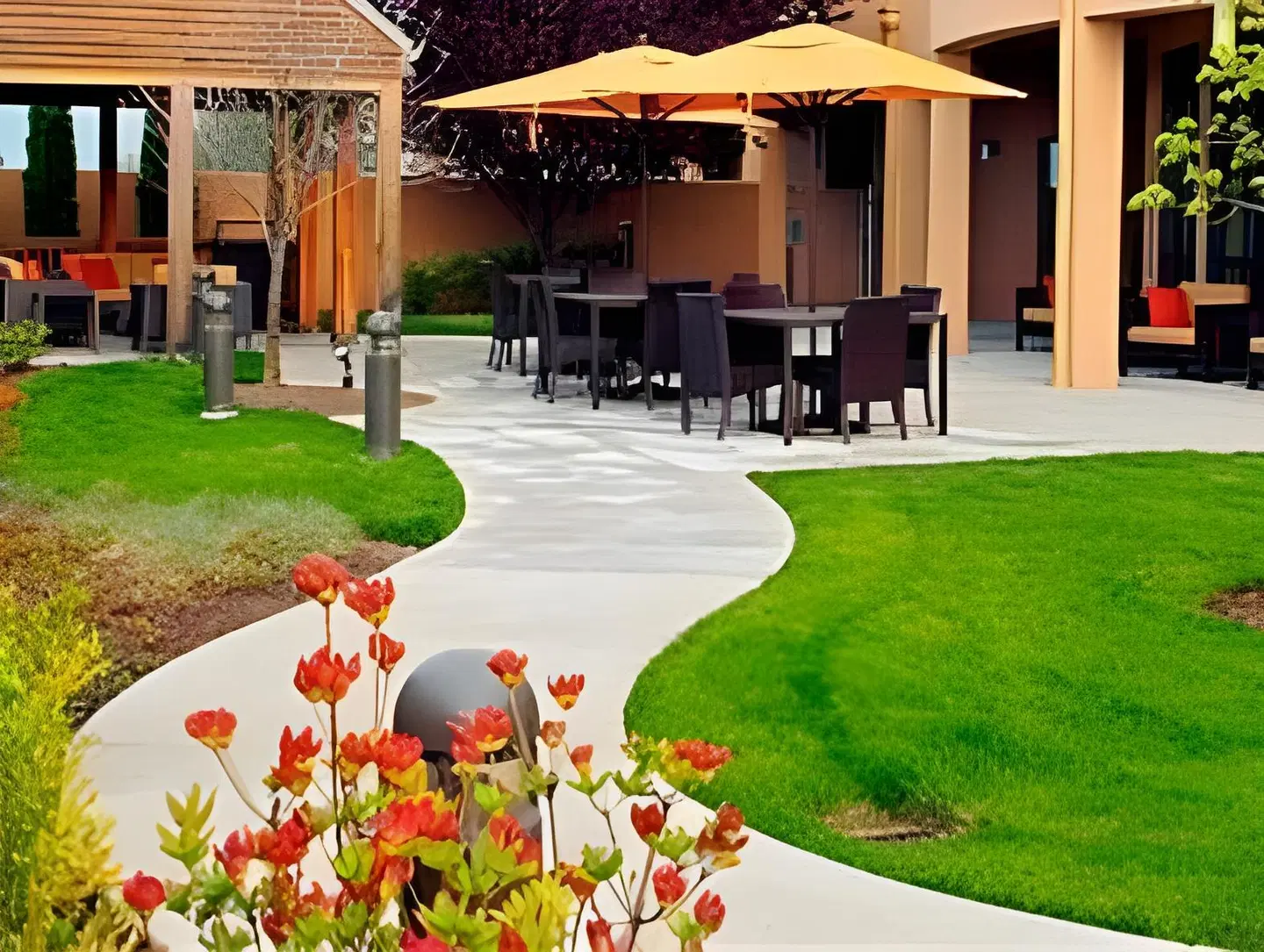 Courtyard by Marriott Medford Airport Garten