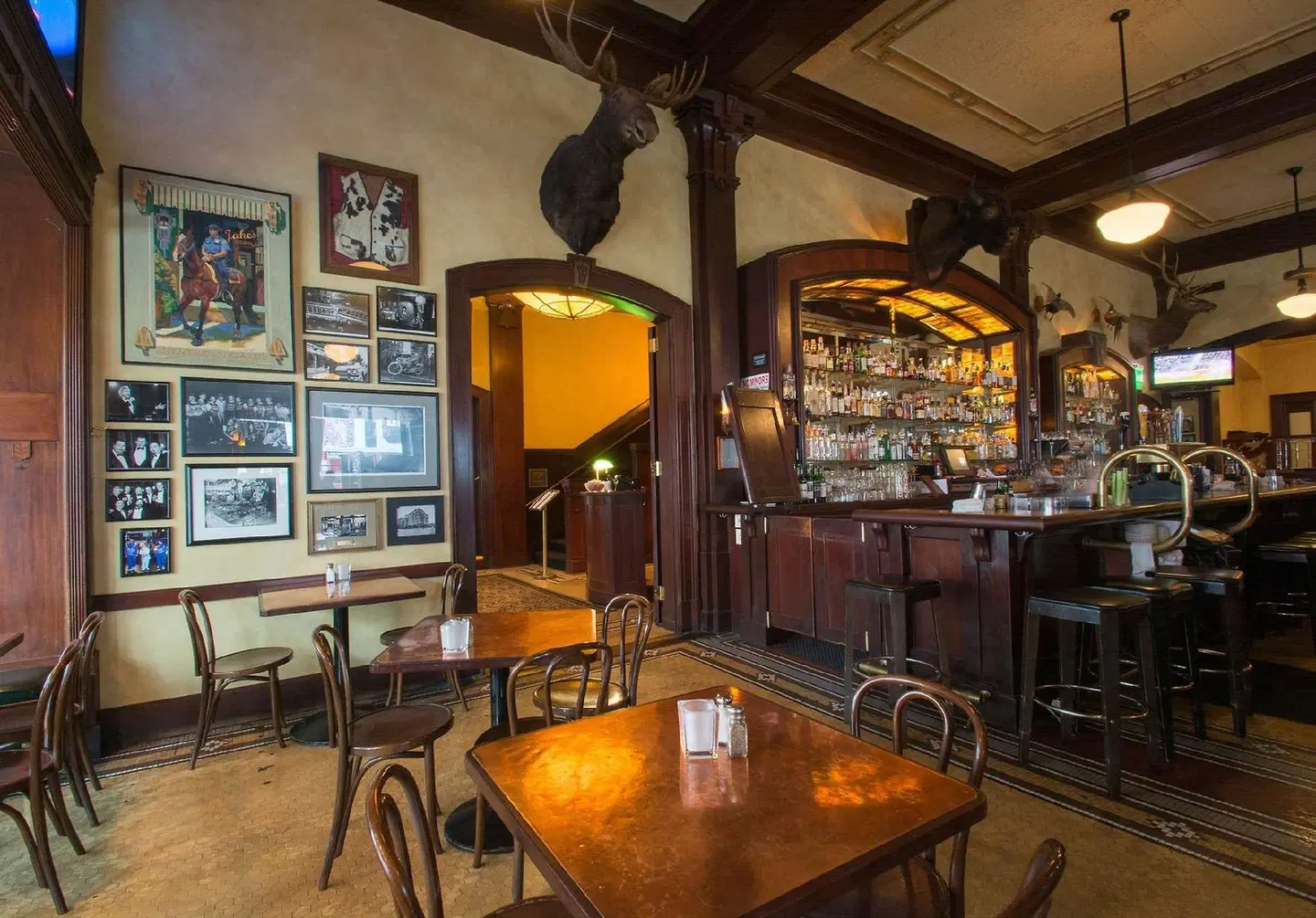 Sentinel, a Provenance Hotel Bar