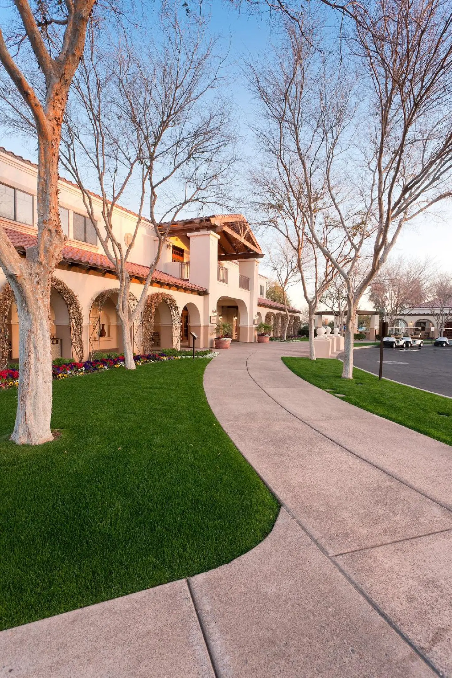The Legacy Golf Resort EXTERIOR