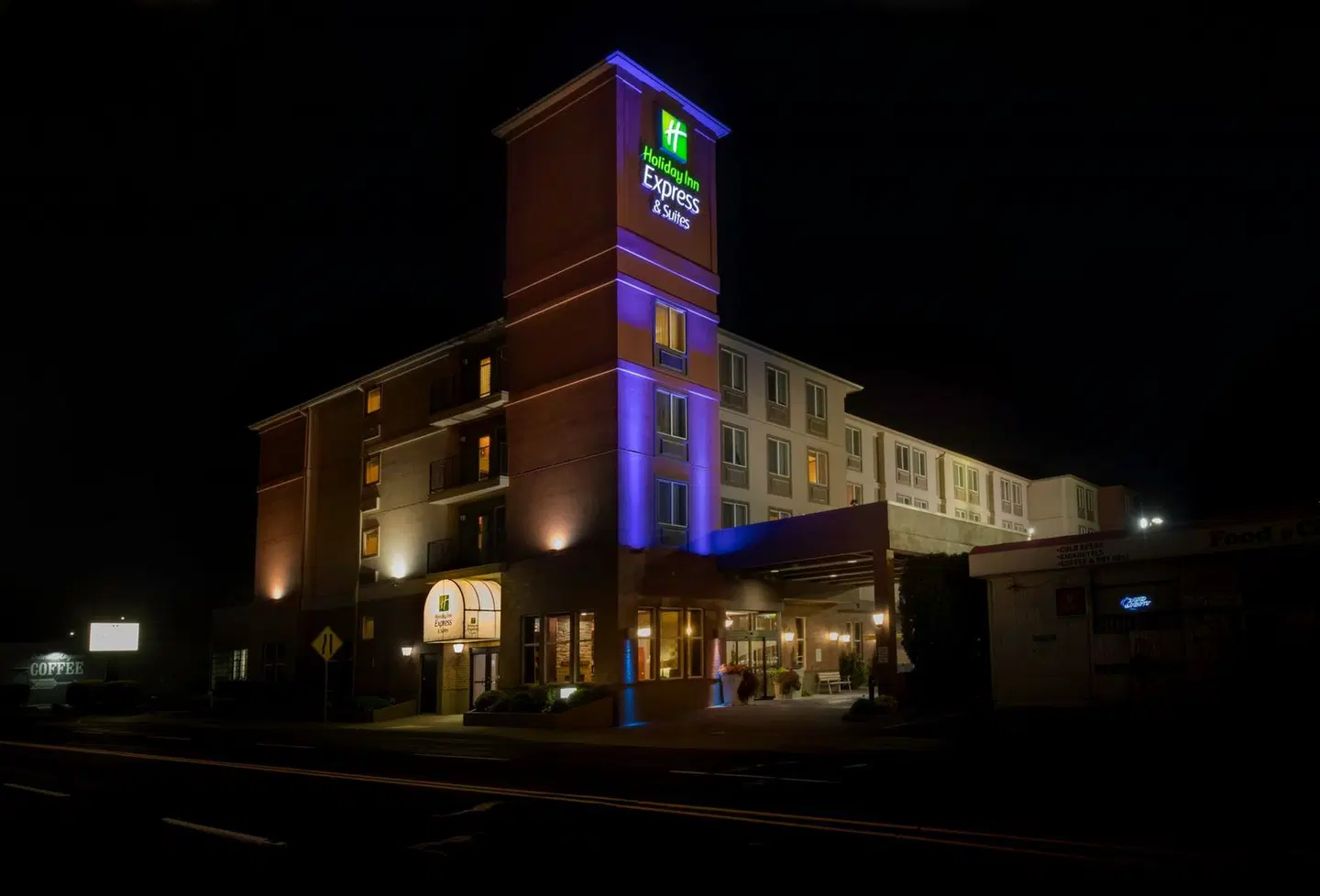 Holiday Inn Express & Suites Portland-Nw Downtown by IHG EXTERIOR