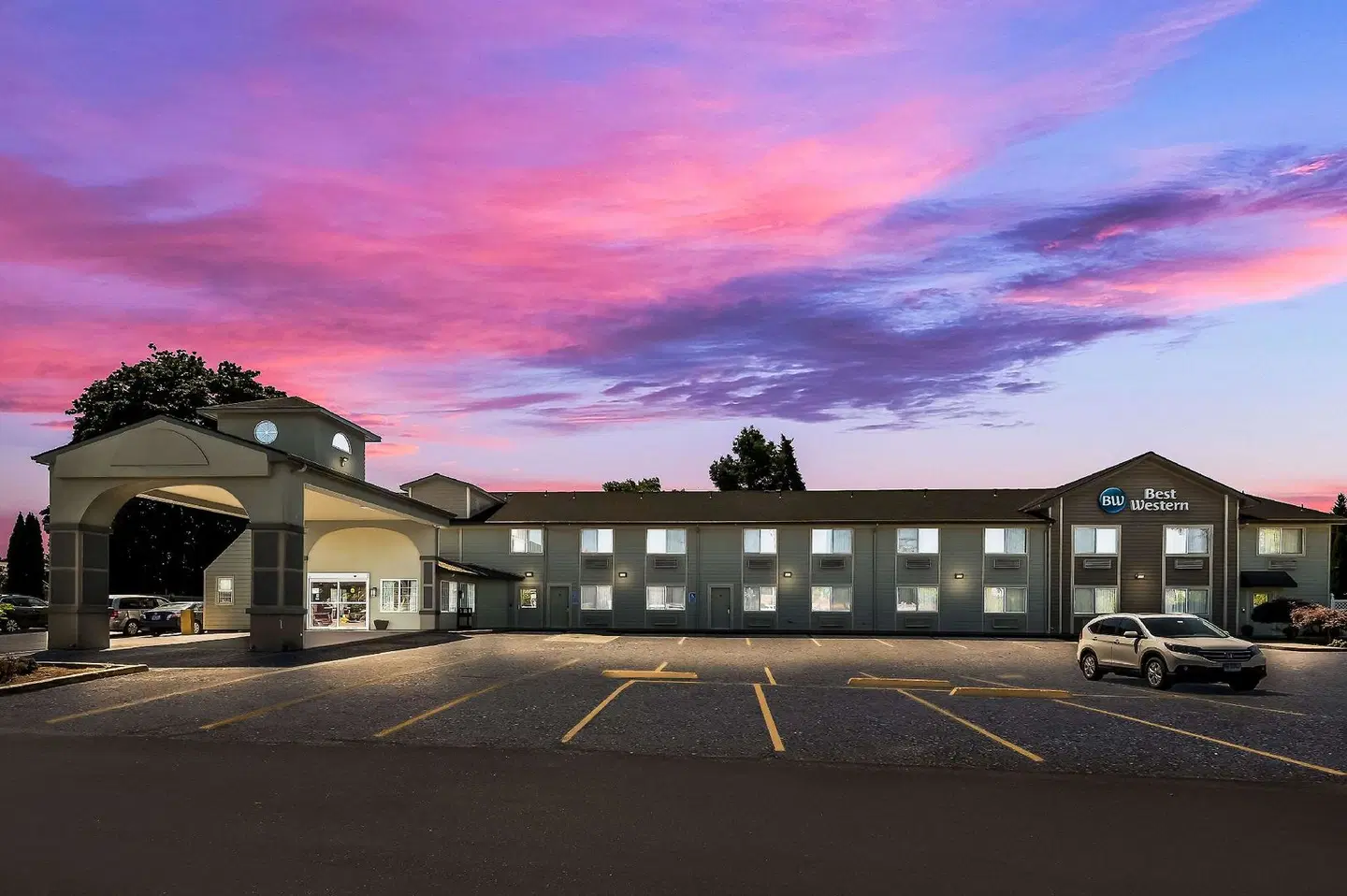 Best Western Cottage Grove Inn EXTERIOR