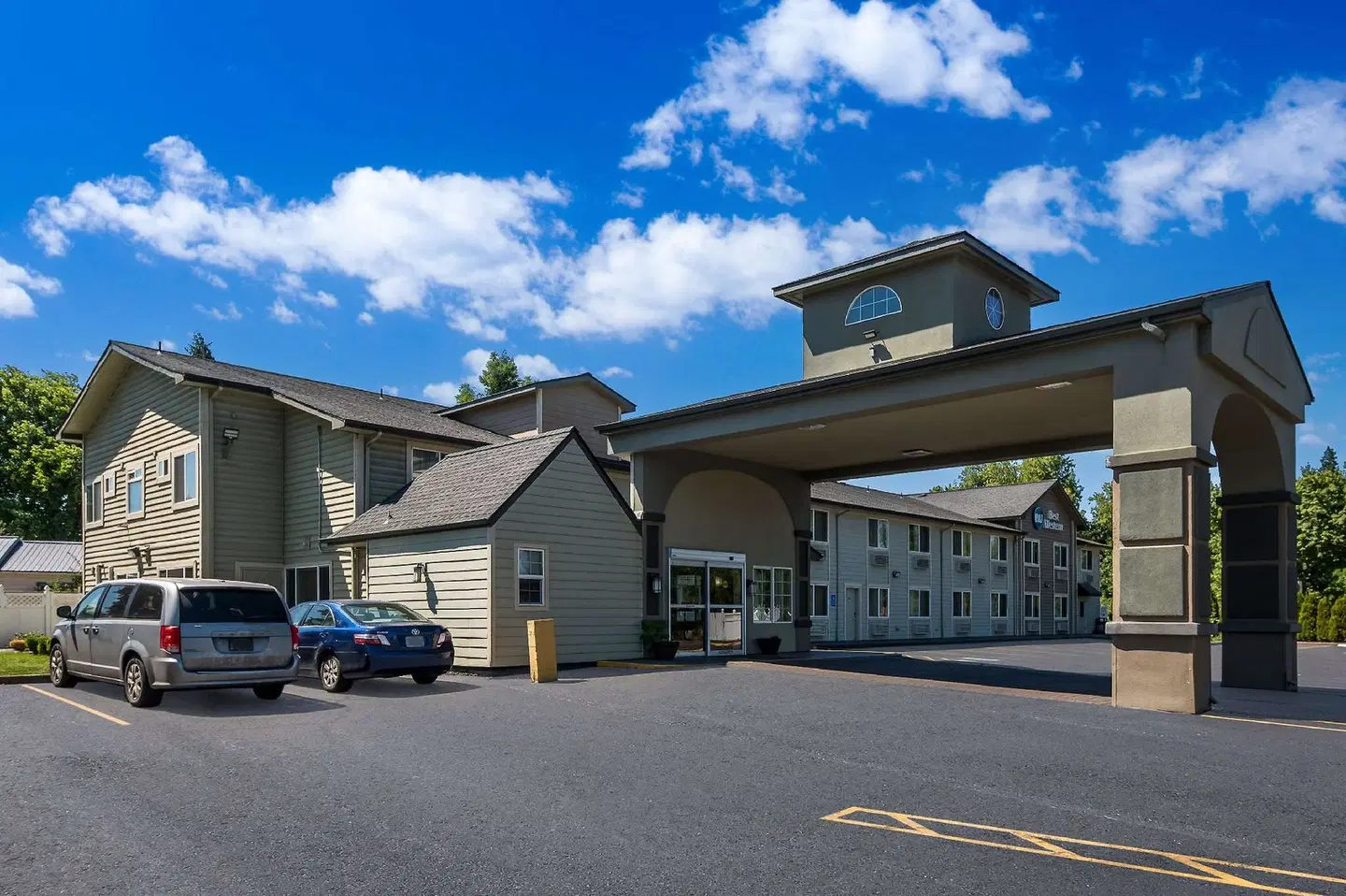 Best Western Cottage Grove Inn EXTERIOR