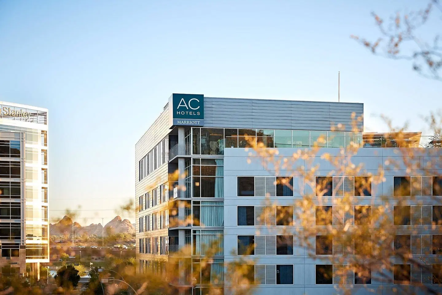 AC Hotel by Marriott Phoenix Tempe/Downtown EXTERIOR