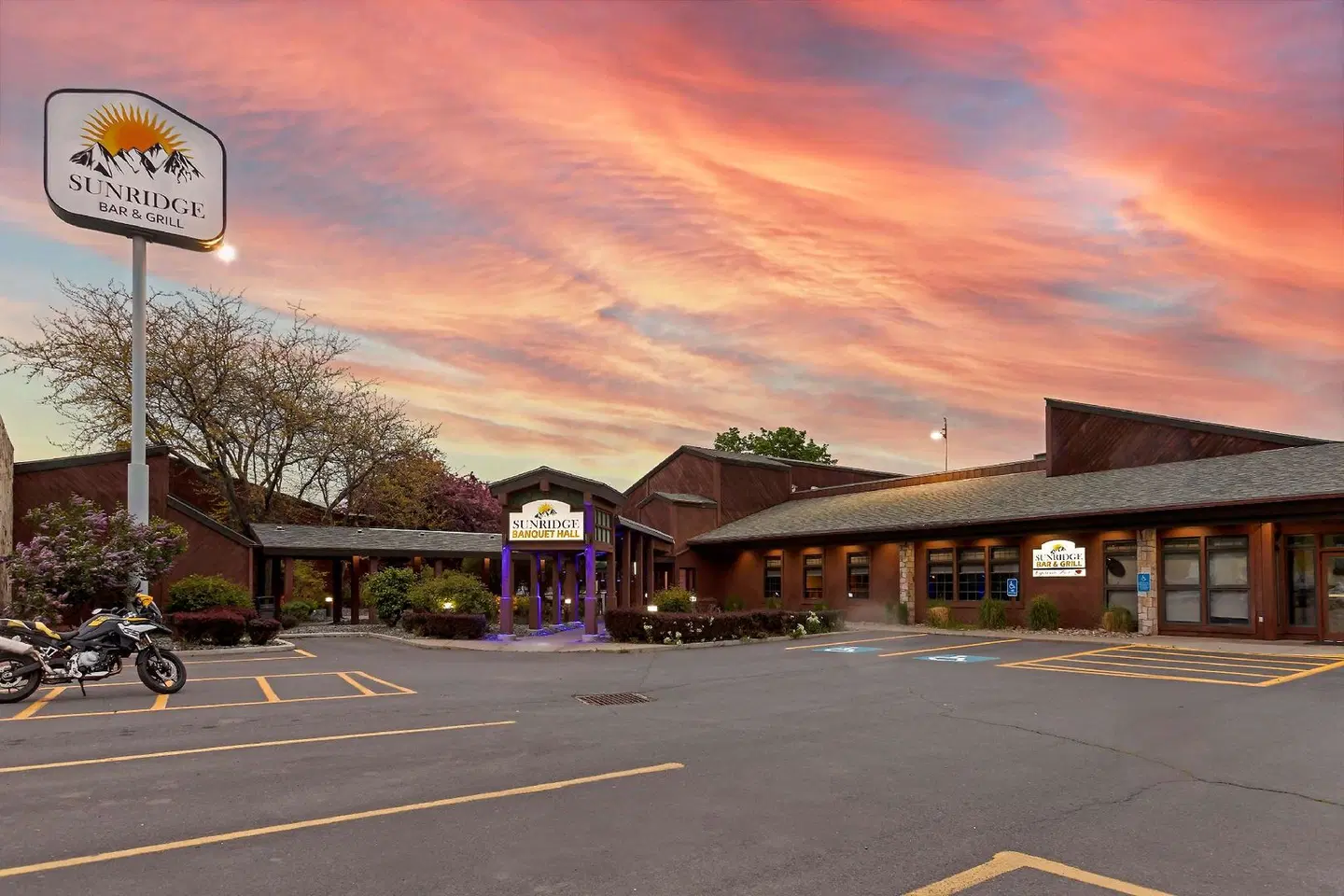 Best Western Sunridge Inn & Conference Center EXTERIOR