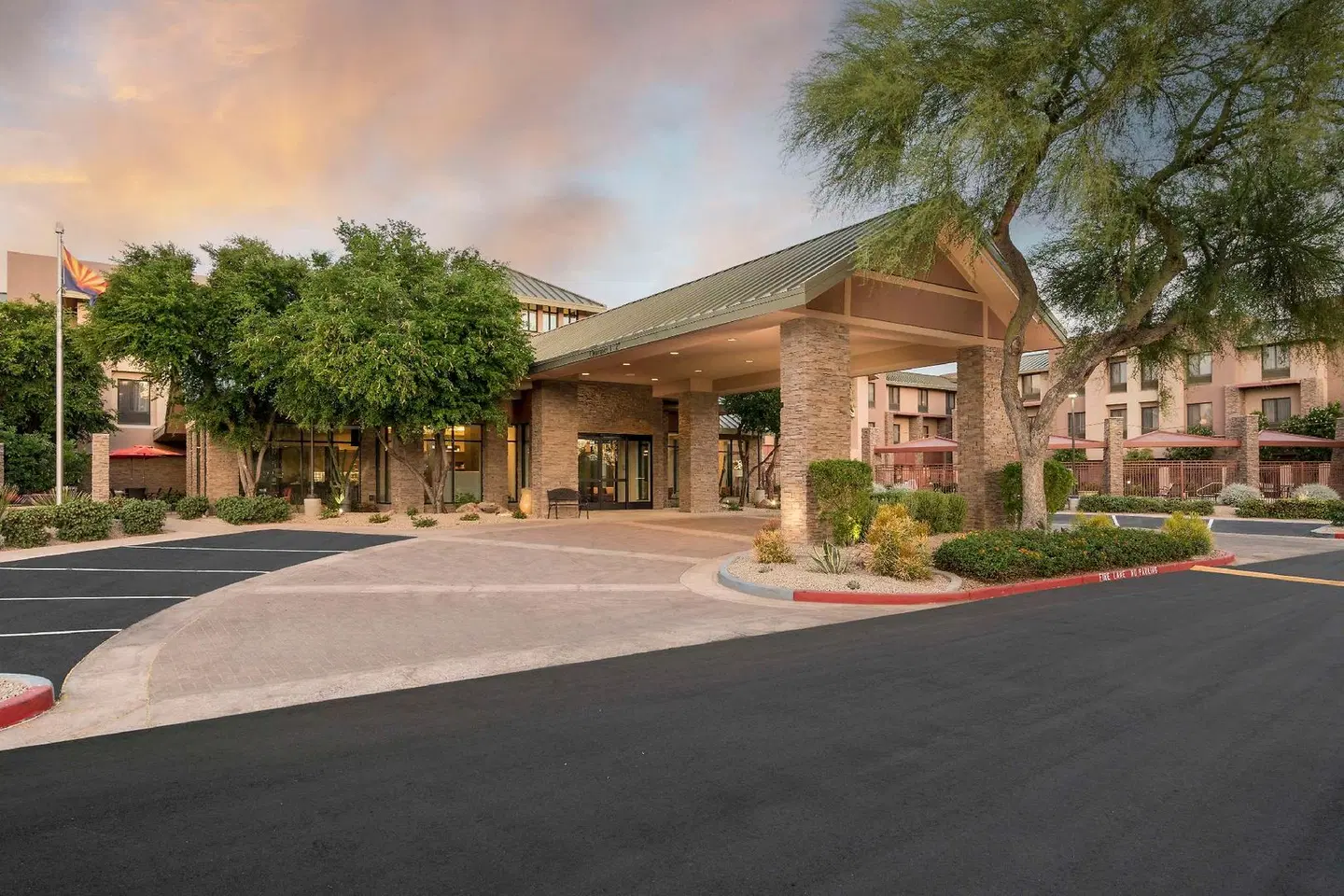 Hilton Garden Inn Scottsdale North/Perimeter Center EXTERIOR