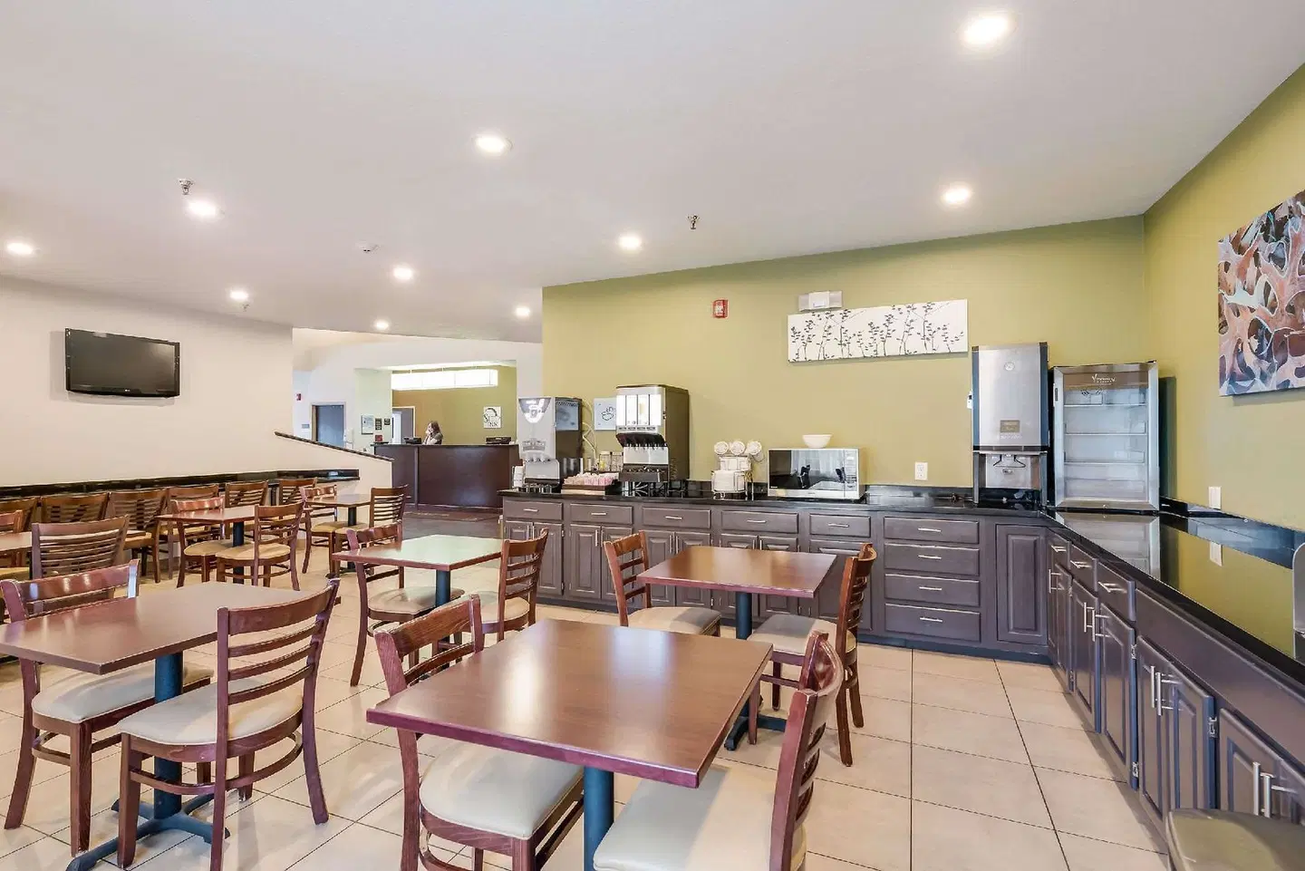 Sleep Inn Flagstaff Bar