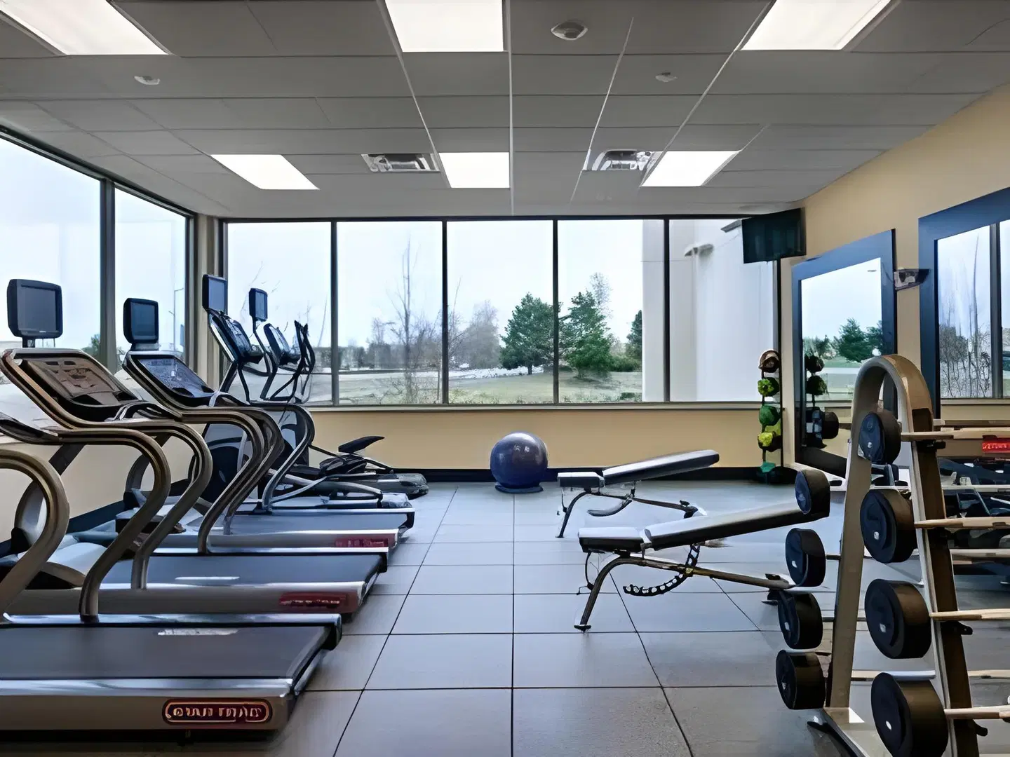 Hampton Inn & Suites Salem SPORTS_AND_LEISURE
