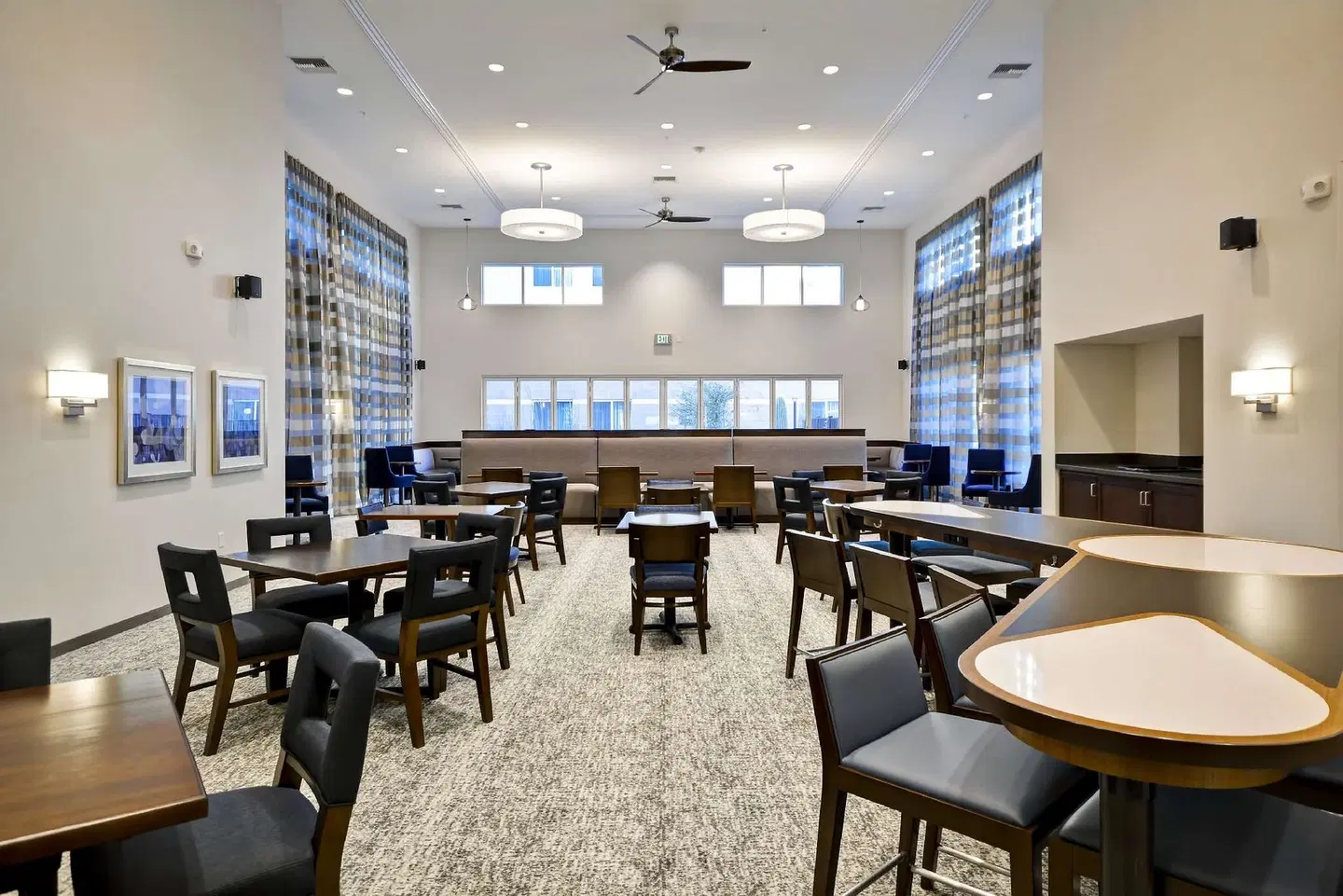 Homewood Suites By Hilton Phoenix Tempe Asu Area Bar
