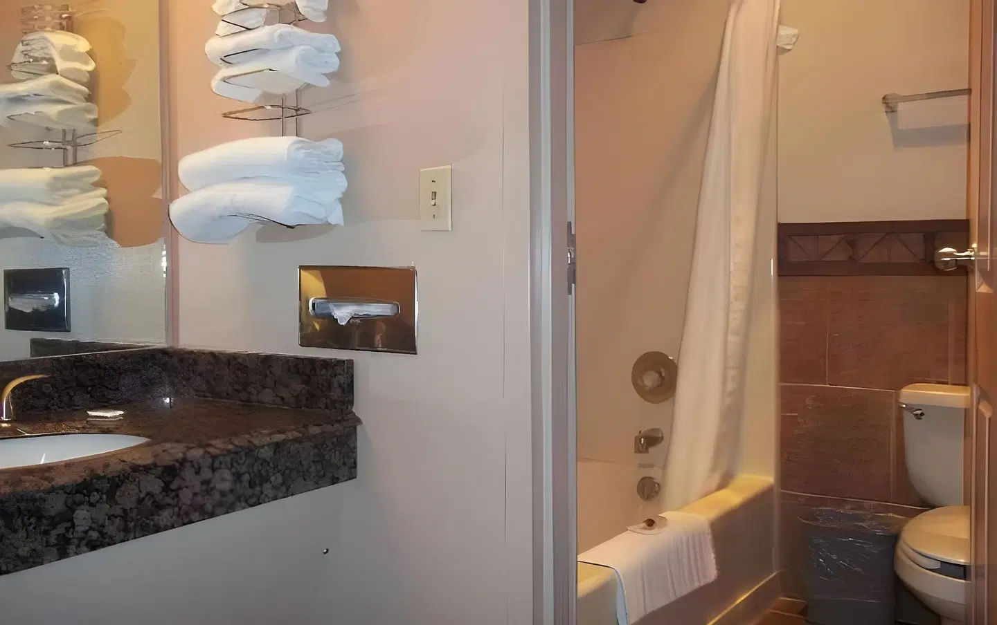 Grand Canyon Inn Badezimmer