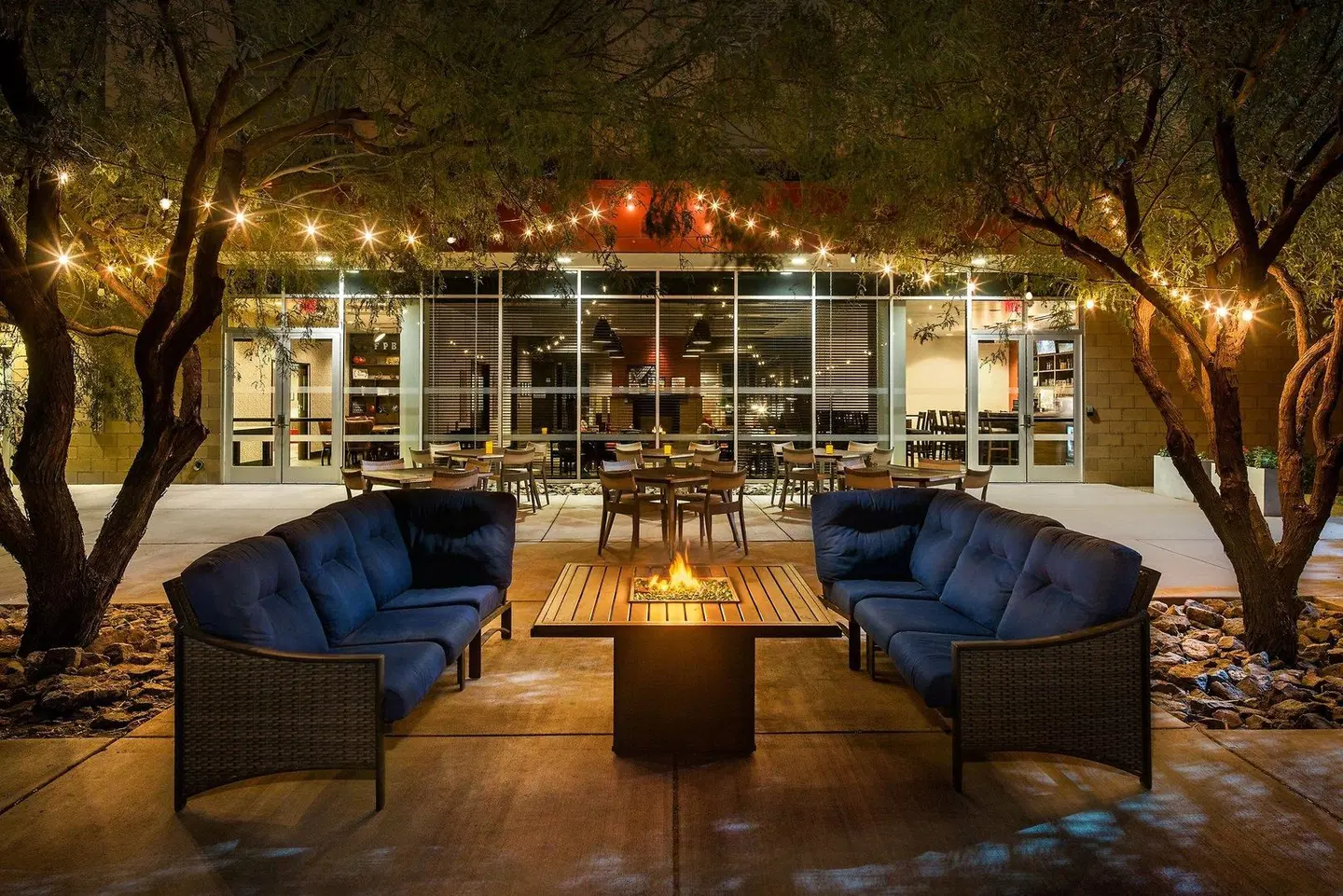 Four Points by Sheraton at Phoenix Mesa Gateway Airport LOUNGE_LOBBY