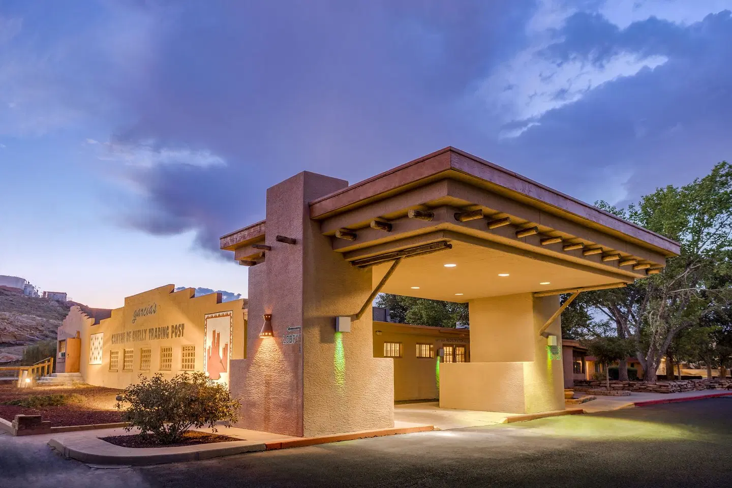 Holiday Inn Canyon De Chelly-Chinle EXTERIOR