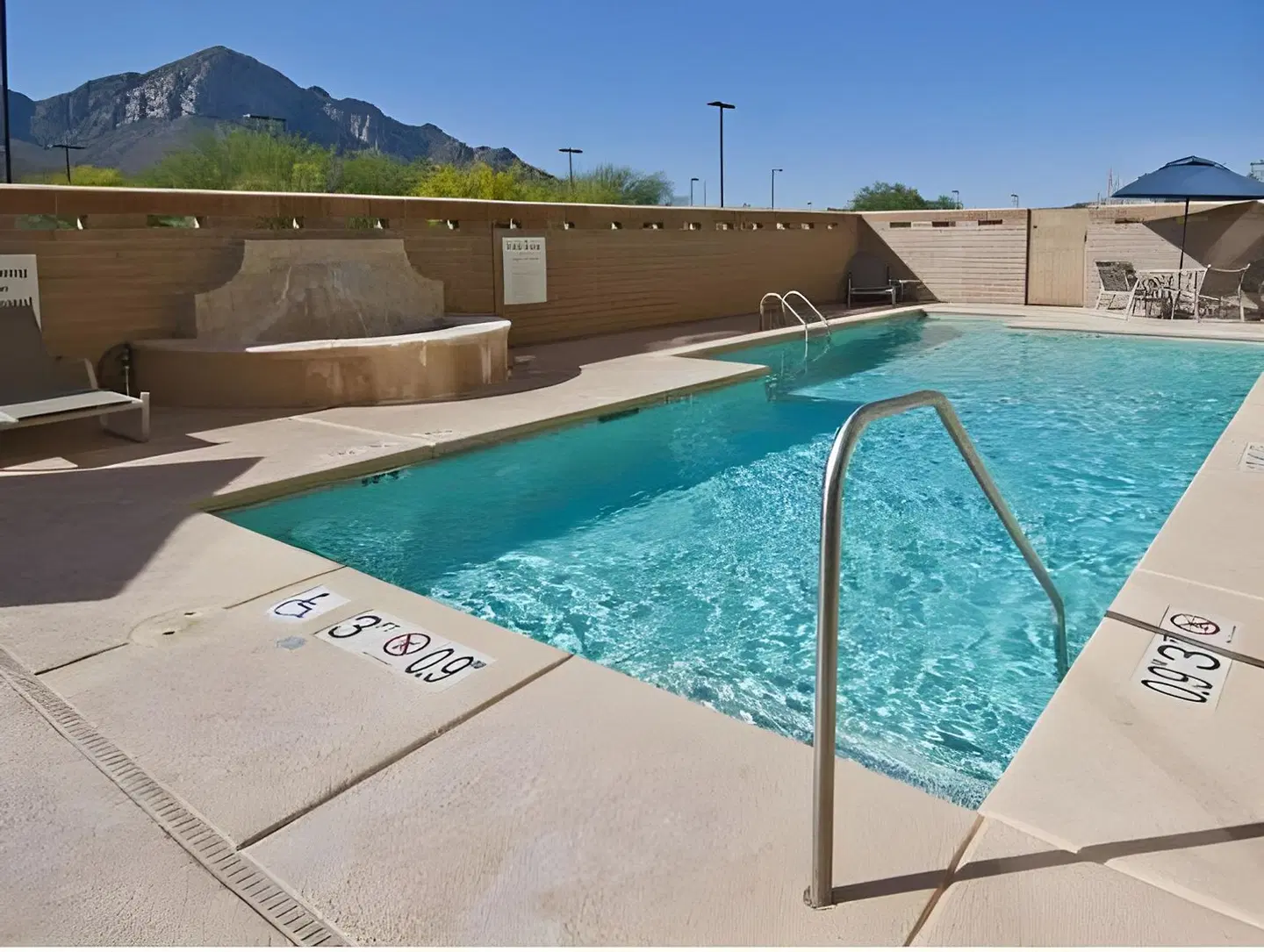 Holiday Inn Express & Suites Oro Valley-Tucson North by IHG OUTDOOR_POOL