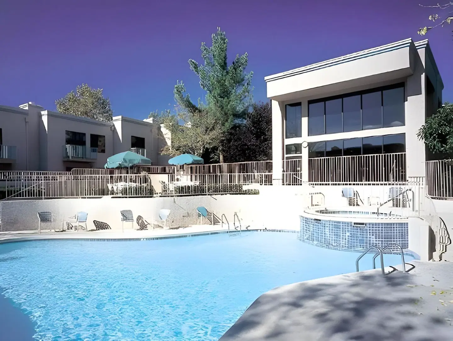 Villas of Sedona OUTDOOR_POOL