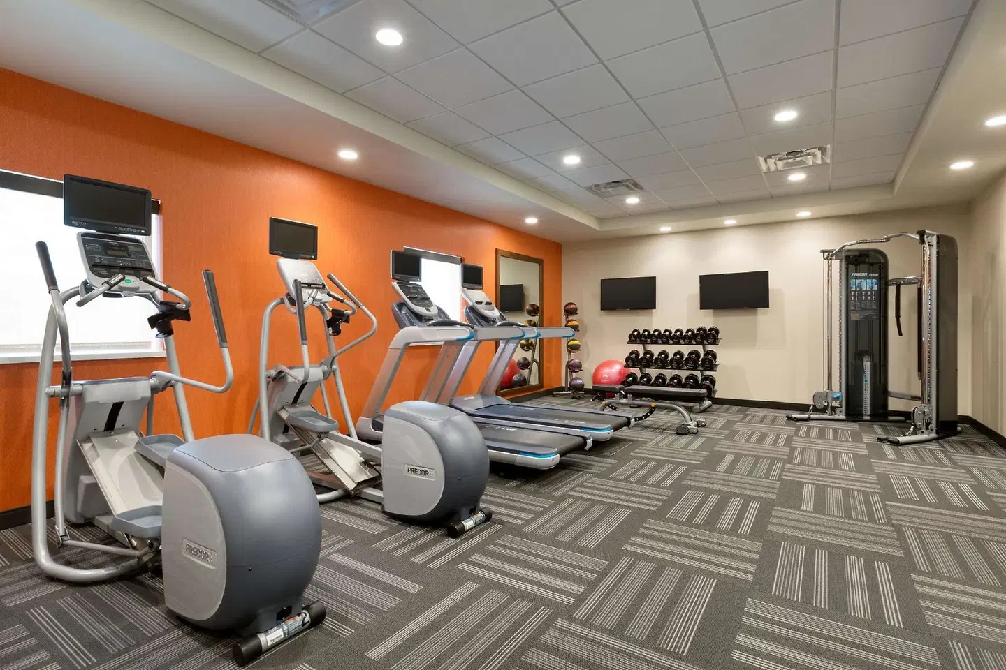 Home2 Suites by Hilton Phoenix Glendale-Westgate SPORTS_AND_LEISURE
