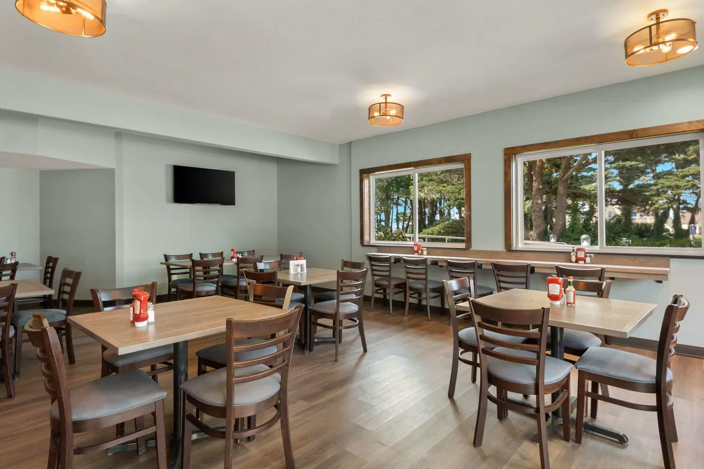 Best Western Inn At Face Rock Restaurant