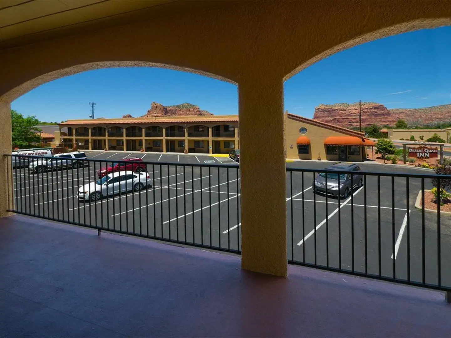 Desert Quail Inn OUTDOOR_POOL