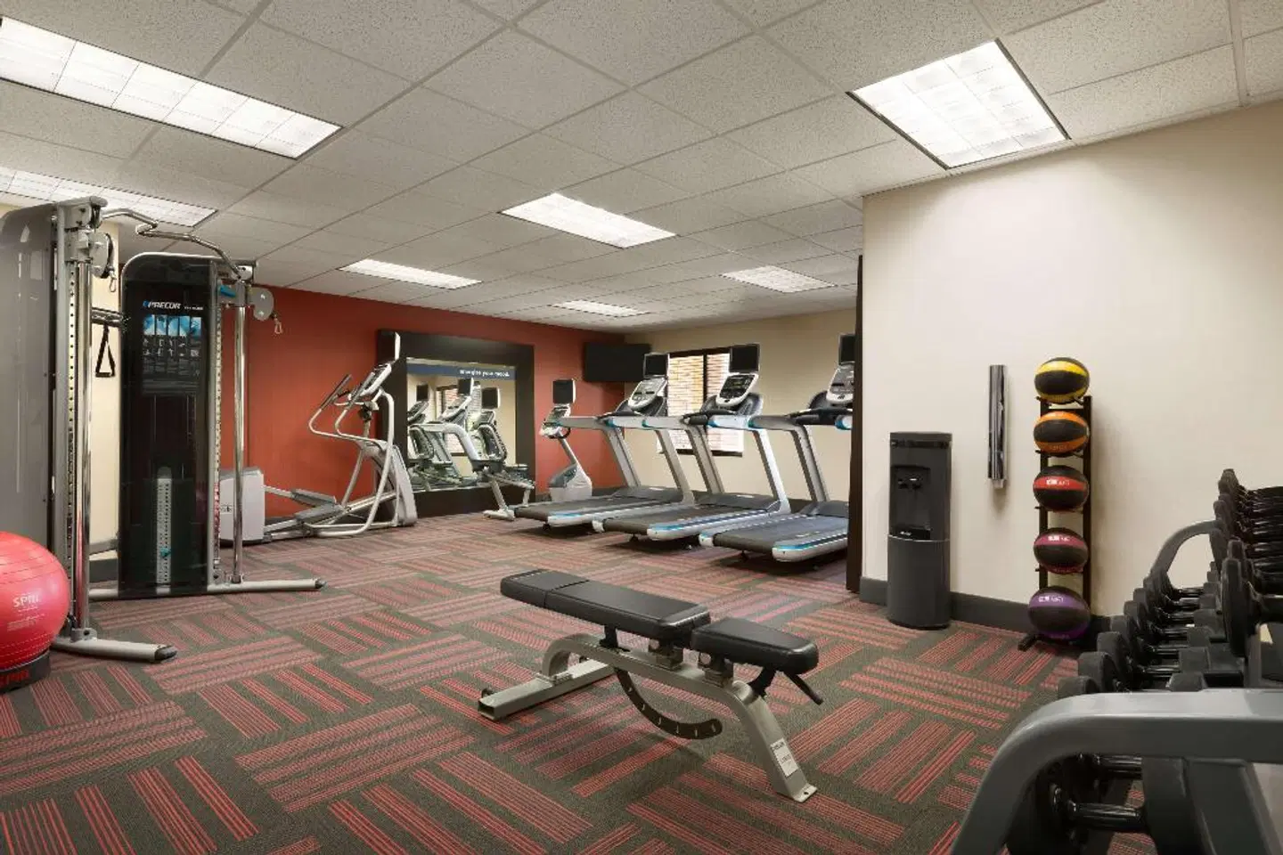 Hampton Inn & Suites Phoenix Glendale-Westgate SPORTS_AND_LEISURE