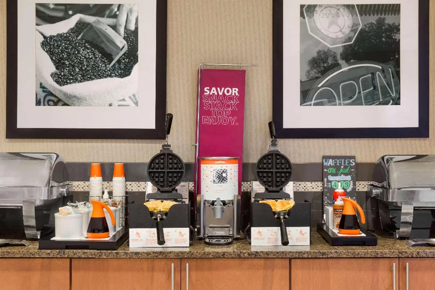Hampton Inn & Suites Phoenix Glendale-Westgate LOUNGE_LOBBY