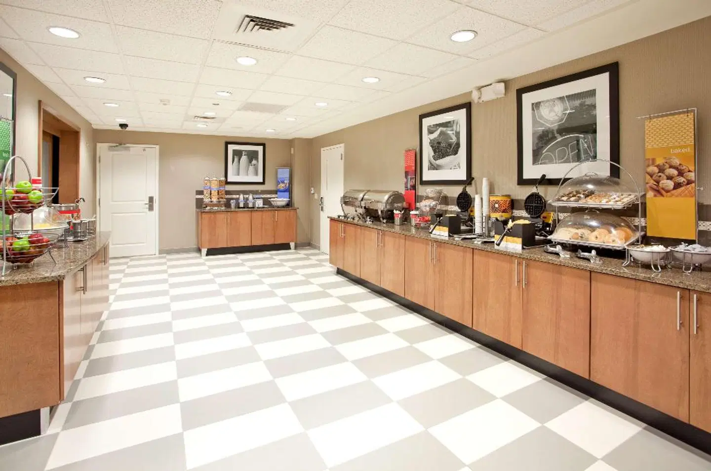 Hampton Inn & Suites Phoenix Glendale-Westgate LOUNGE_LOBBY
