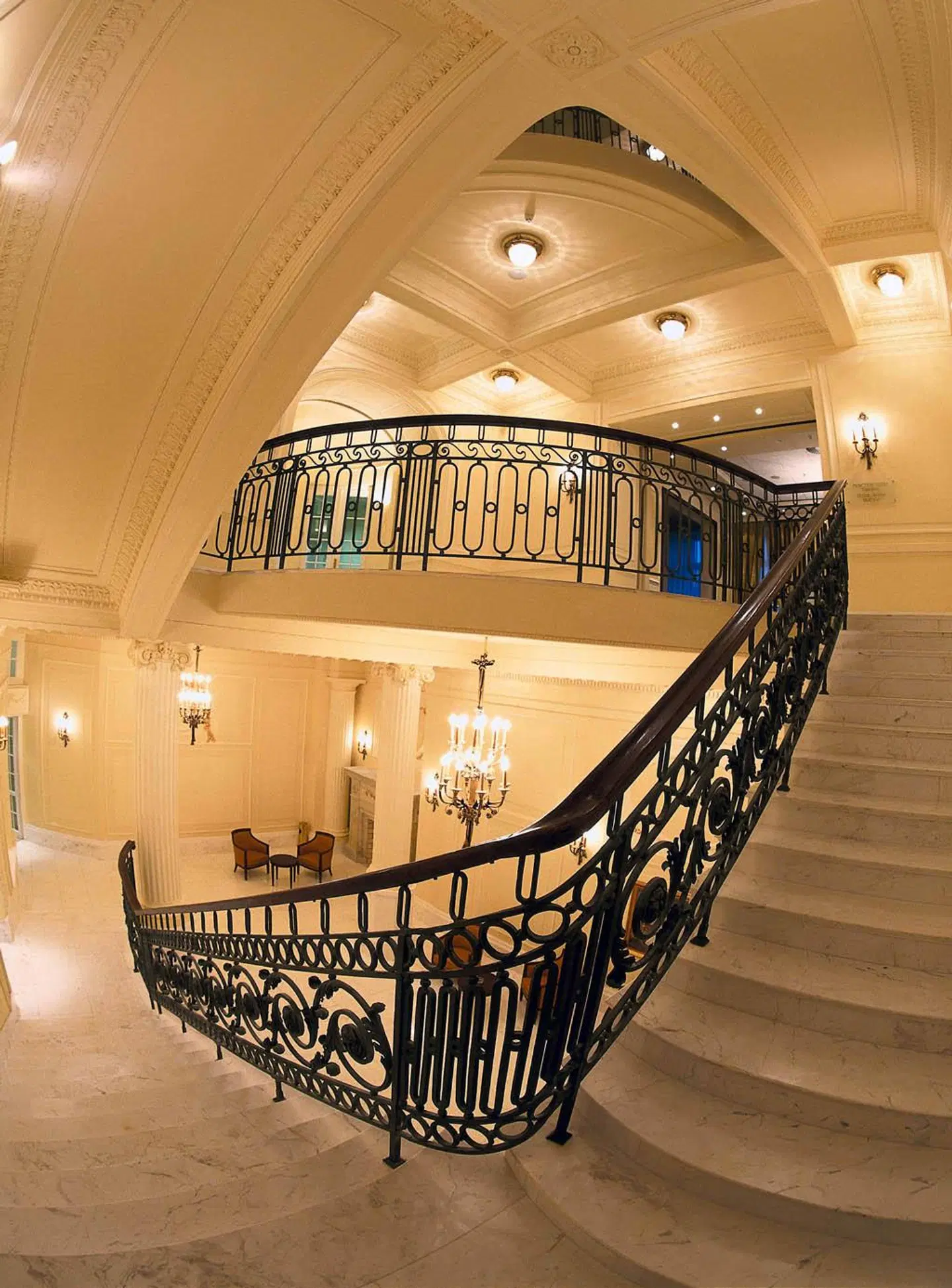 Polonia Palace Bar