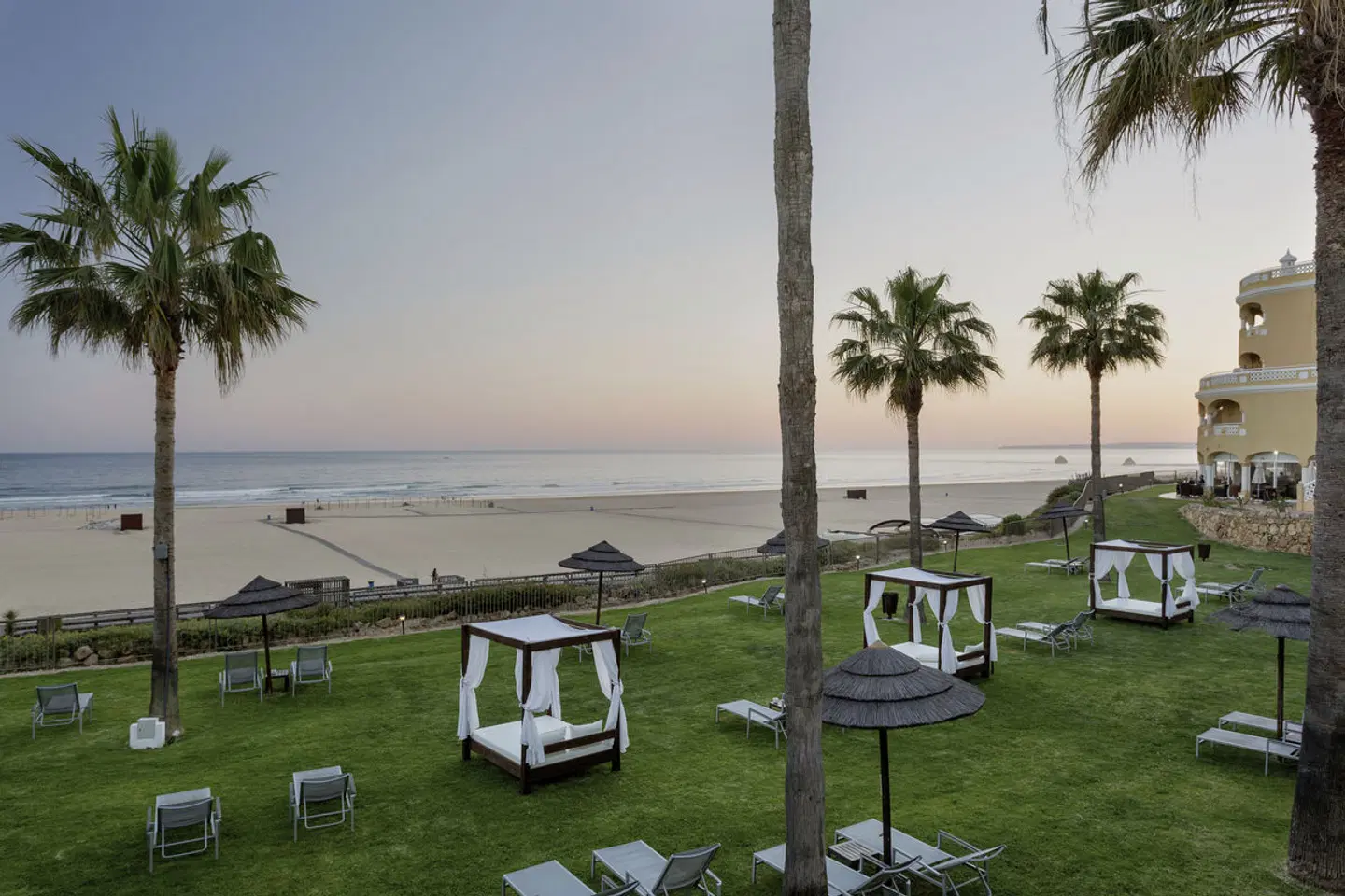AP Oriental Beach Garten