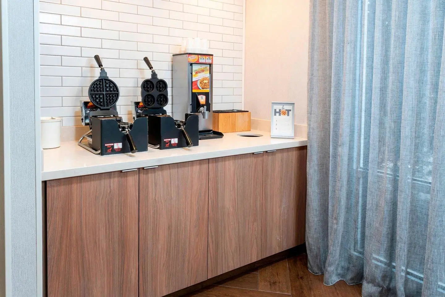 Fairfield Inn & Suites by Marriott Bend Downtown ROOM_EXAMPLE