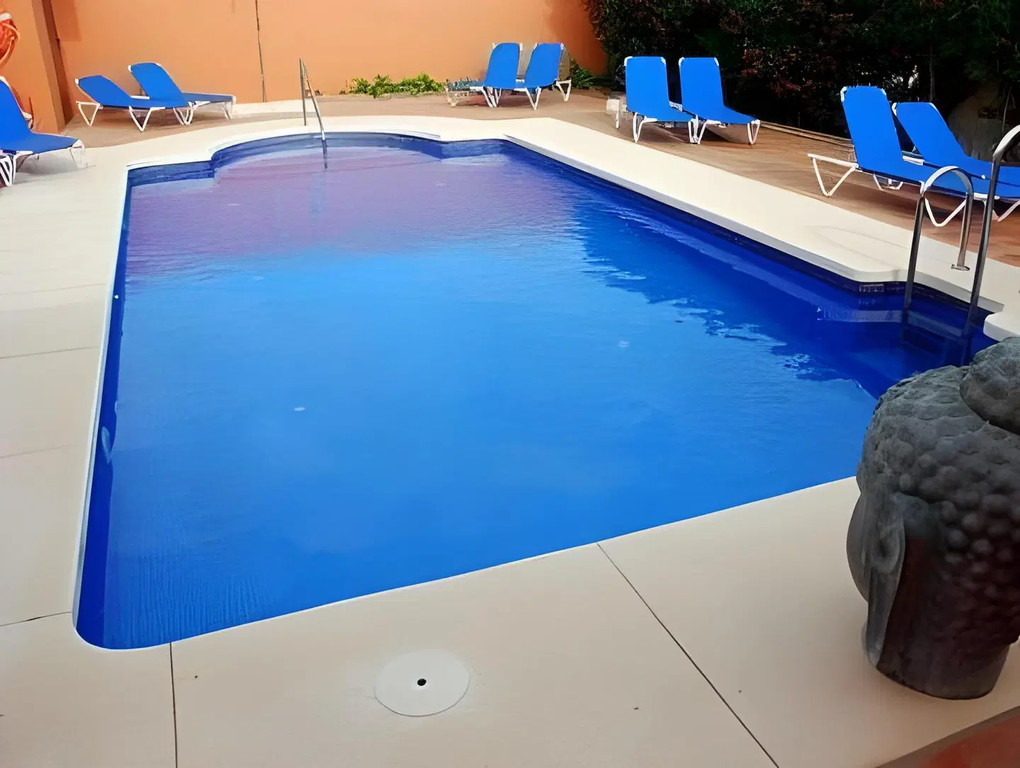 Madreselva OUTDOOR_POOL
