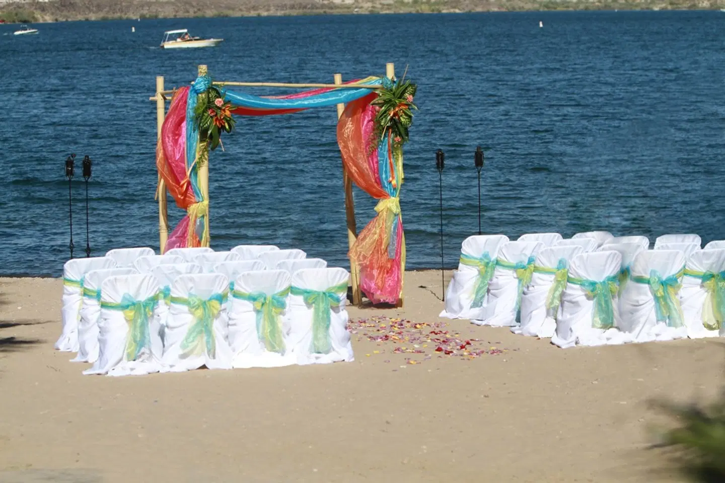 The Nautical Beachfront Resort Strand