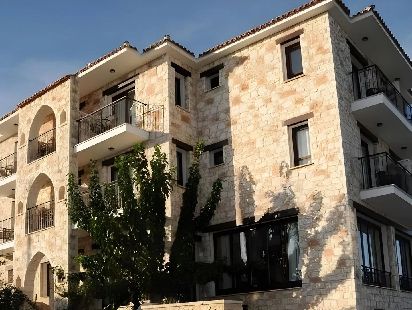 Palates Hotel EXTERIOR