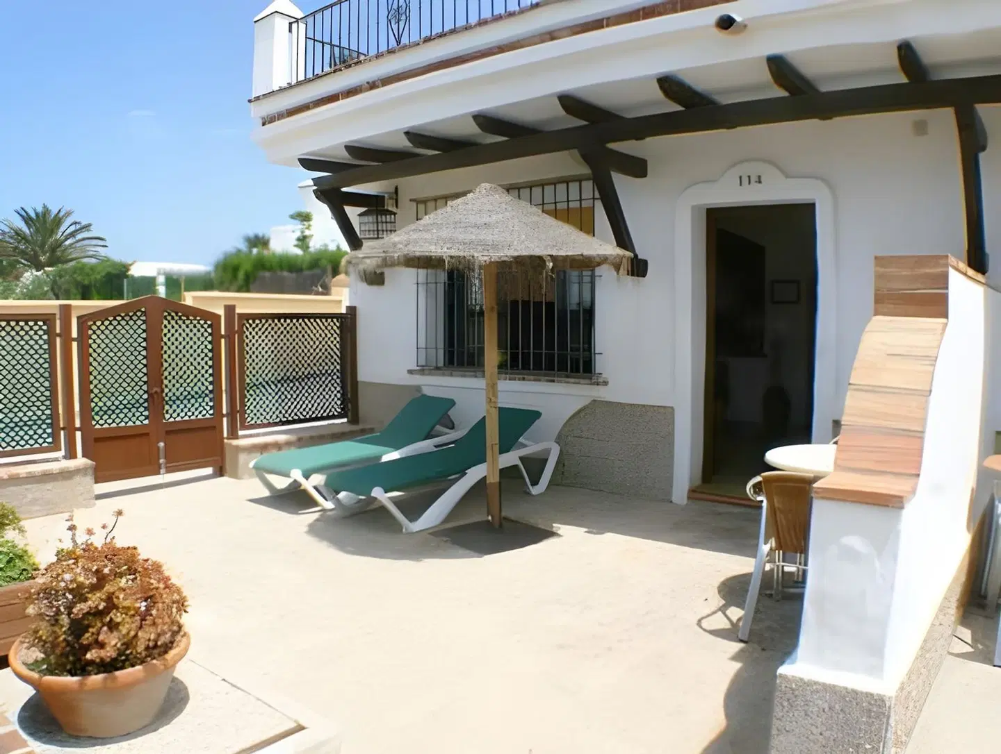 Apartamentos El Roqueo Terrasse