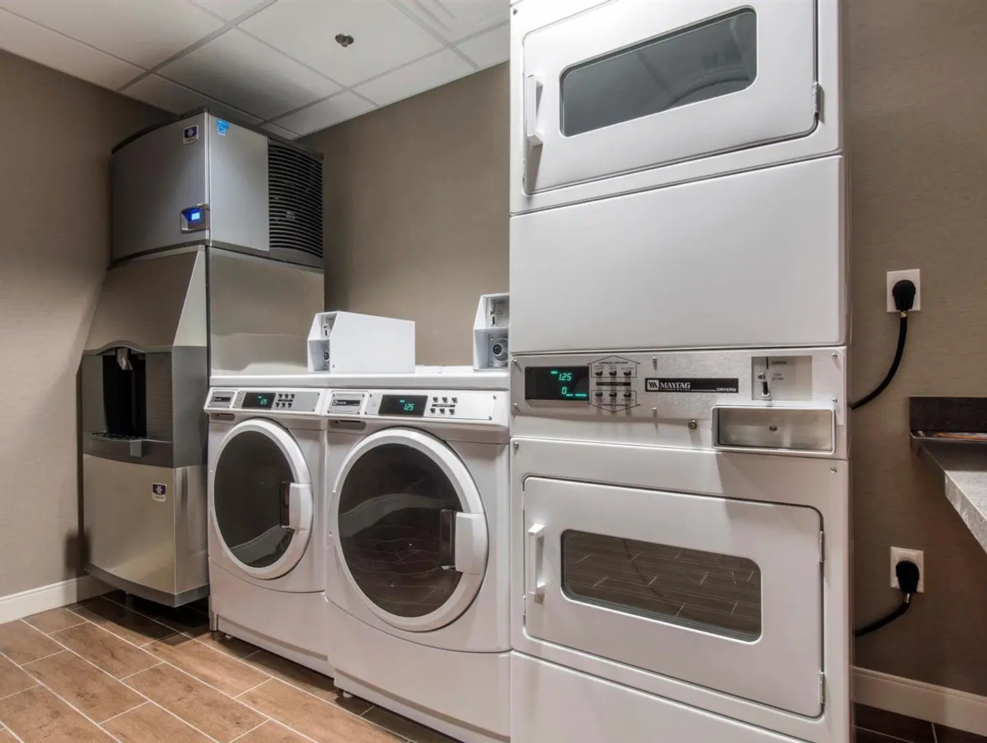 Hampton Inn & Suites Phoenix Tempe ROOM_EXAMPLE