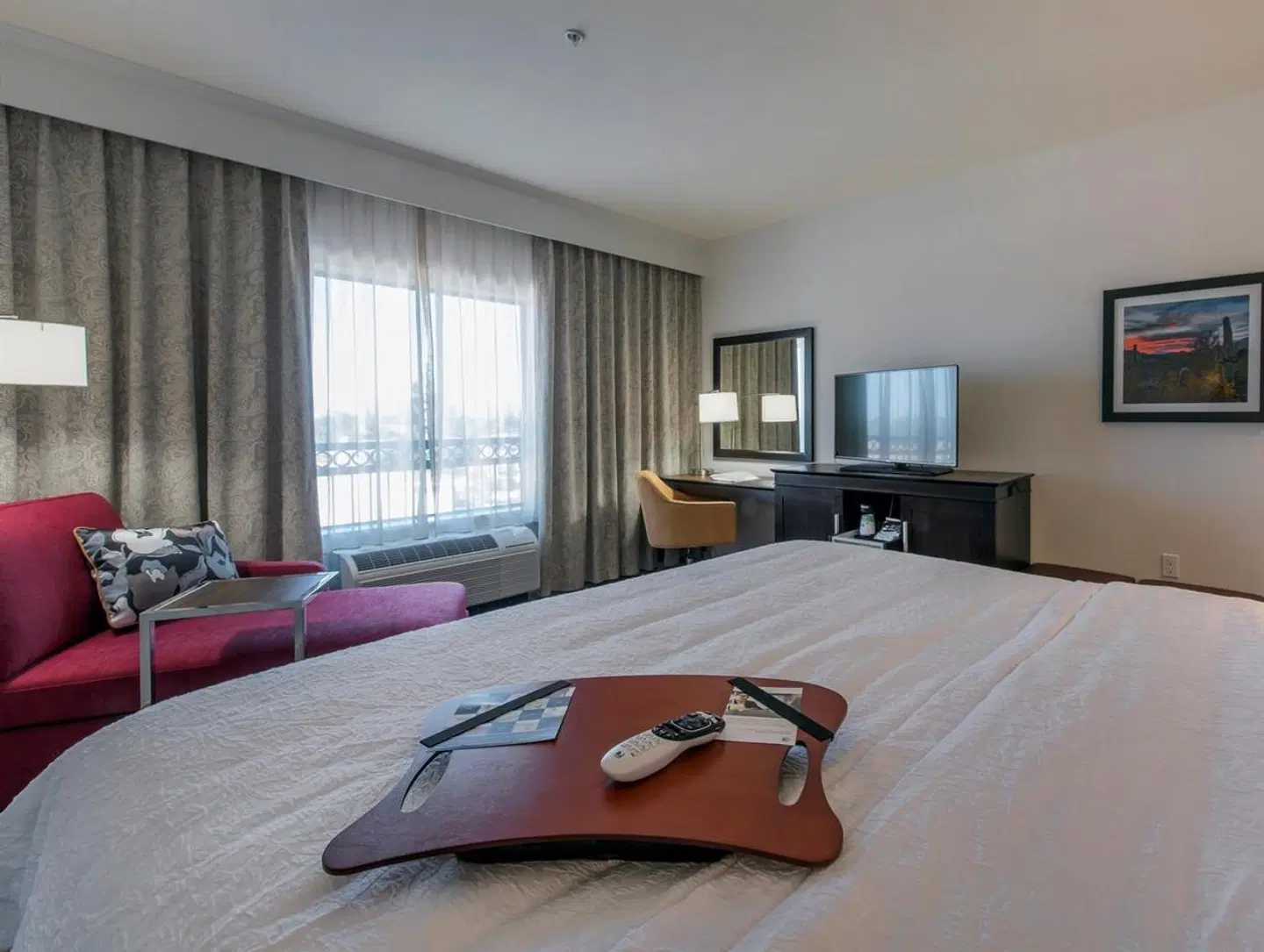 Hampton Inn & Suites Phoenix Tempe ROOM_EXAMPLE