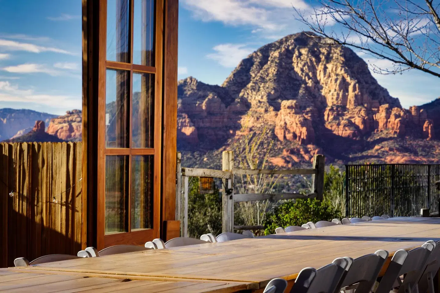 Sky Ranch Lodge LANDSCAPE