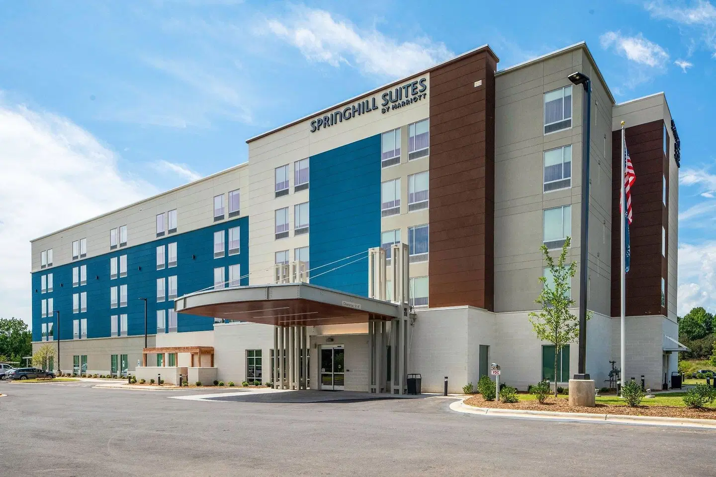 SpringHill Suites by Marriott Charlotte Airport Lake Pointe EXTERIOR