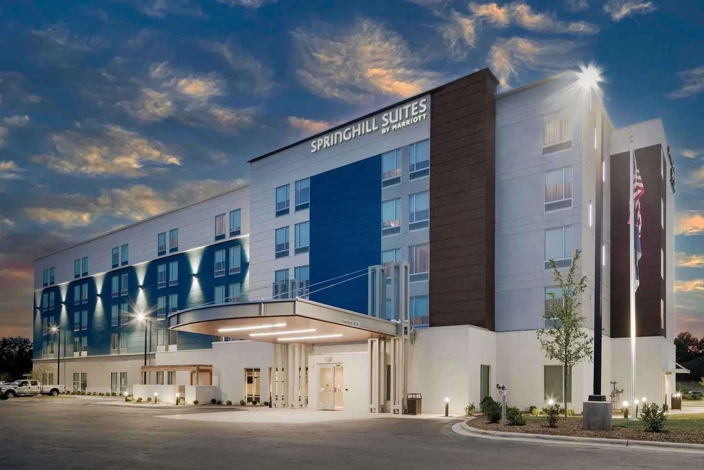 SpringHill Suites by Marriott Charlotte Airport Lake Pointe EXTERIOR